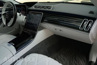 2025 Mercedes-Benz Maybach S 680 4MATIC - miniatura 10