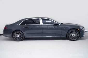 2025 Mercedes-Benz Maybach S 680 4MATIC - miniatura 2