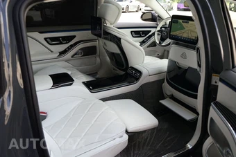 2025 Mercedes-Benz Maybach S 680 4MATIC - miniatura 22