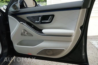 2025 Mercedes-Benz Maybach S 680 4MATIC - miniatura 33