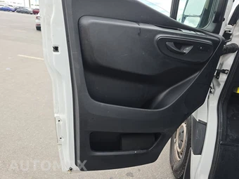 2025 Mercedes-Benz Sprinter 2500 Base - miniatura 9