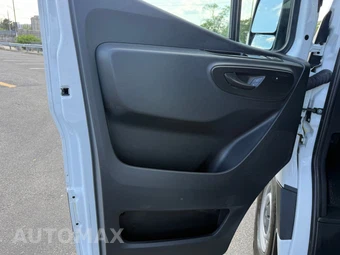 2025 Mercedes-Benz Sprinter 2500 Base - miniatura 15