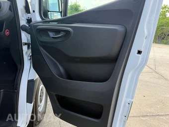 2025 Mercedes-Benz Sprinter 2500 Base - miniatura 16