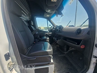 2025 Mercedes-Benz Sprinter 2500 Cargo Van High Roof 170.0" WB - miniatura 8