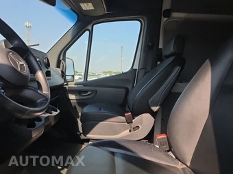 2025 Mercedes-Benz Sprinter 2500 Cargo Van High Roof 170.0" WB - miniatura 13