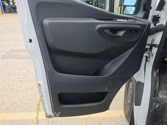 2025 Mercedes-Benz Sprinter 2500 Cargo Van High Roof 170.0" WB – miniatura 9