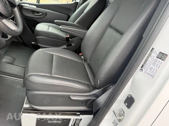 2025 Mercedes-Benz Sprinter 2500 Cargo Van High Roof 170.0" WB - miniatura 17