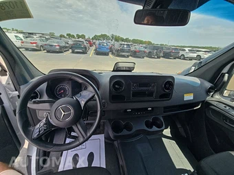 2025 Mercedes-Benz Sprinter 2500 Cargo Van High Roof 170.0" WB - miniatura 11