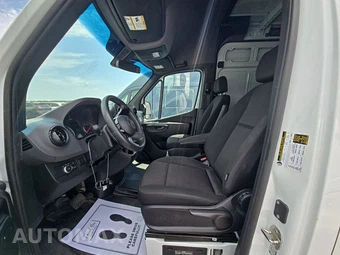 2025 Mercedes-Benz Sprinter 2500 Cargo Van High Roof 170.0" WB - miniatura 7