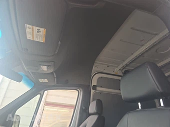 2025 Mercedes-Benz Sprinter 2500 Cargo Van High Roof 170.0" WB - miniatura 14