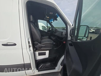 2025 Mercedes-Benz Sprinter 2500 Cargo Van High Roof 170.0" WB - miniatura 8