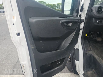2025 Mercedes-Benz Sprinter 2500 Cargo Van High Roof 170.0" WB - miniatura 9