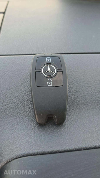 2025 Mercedes-Benz Sprinter 2500 Cargo Van High Roof 170.0" WB - miniatura 17