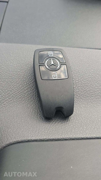 2025 Mercedes-Benz Sprinter 2500 Cargo Van High Roof 170.0" WB - miniatura 17