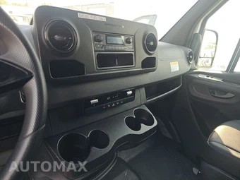 2025 Mercedes-Benz Sprinter 2500 Cargo Van High Roof 170.0" WB - miniatura 11