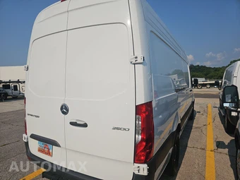 2025 Mercedes-Benz Sprinter 2500 Cargo Van High Roof 170.0" WB - miniatura 4