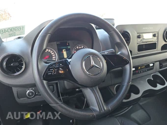 2025 Mercedes-Benz Sprinter 2500 Cargo Van High Roof 170.0" WB - miniatura 10