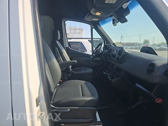 2025 Mercedes-Benz Sprinter 2500 Cargo Van High Roof 170.0" WB - miniatura 8