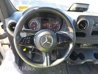 2025 Mercedes-Benz Sprinter 2500 Cargo Van High Roof 170.0" WB - miniatura 10