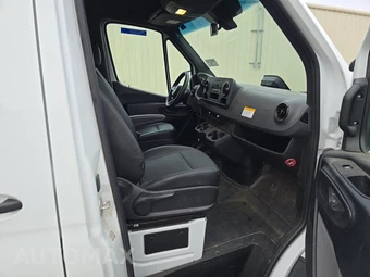 2025 Mercedes-Benz Sprinter 2500 Cargo Van High Roof 170.0" WB - miniatura 8