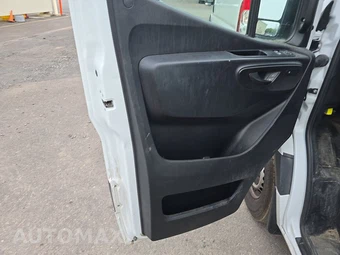 2025 Mercedes-Benz Sprinter 2500 Cargo Van High Roof 170.0" WB - miniatura 9