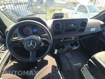 2025 Mercedes-Benz Sprinter 2500 Cargo Van Standard Roof 144.0" WB – miniatura 11