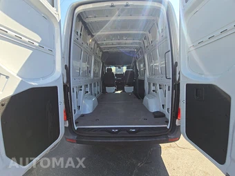 2025 Mercedes-Benz Sprinter 2500 Cargo Van Standard Roof 144.0" WB – miniatura 16