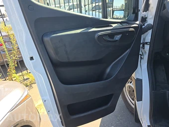 2025 Mercedes-Benz Sprinter 2500 Cargo Van Standard Roof 144.0" WB – miniatura 9