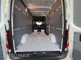 2025 Mercedes-Benz Sprinter 2500 Cargo Van Standard Roof 144.0" WB - miniatura 13