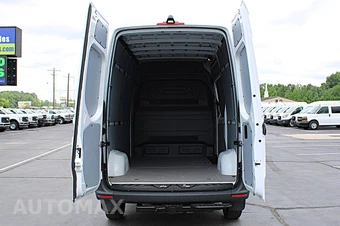 2025 Mercedes-Benz Sprinter 2500 Cargo Van Standard Roof 144.0" WB - miniatura 16