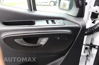 2025 Mercedes-Benz Sprinter 2500 Cargo Van Standard Roof 144.0" WB - miniatura 27