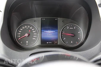 2025 Mercedes-Benz Sprinter 2500 Cargo Van Standard Roof 144.0" WB - miniatura 34
