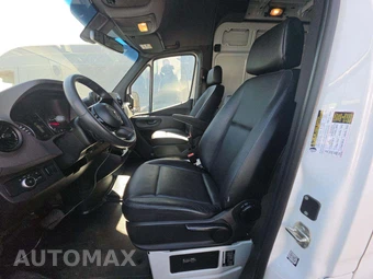 2025 Mercedes-Benz Sprinter 2500 Cargo Van Standard Roof 144.0" WB – miniatura 6