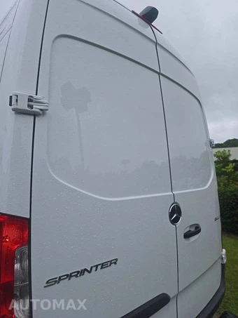 2025 Mercedes-Benz Sprinter 2500 Cargo Van Standard Roof 144.0" WB – miniatura 19