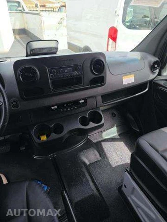 2025 Mercedes-Benz Sprinter 2500 Cargo Van Standard Roof 144.0" WB - miniatura 10