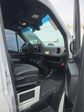2025 Mercedes-Benz Sprinter 2500 Cargo Van Standard Roof 144.0" WB - miniatura 18