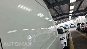 2025 Mercedes-Benz Sprinter 2500 Cargo Van Standard Roof 144.0" WB – miniatura 21