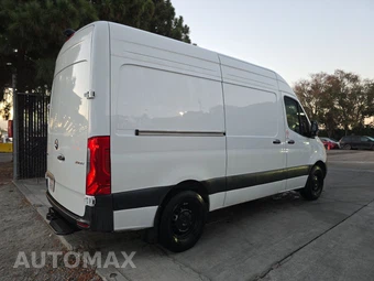 2025 Mercedes-Benz Sprinter 2500 Cargo Van Standard Roof 144.0" WB – miniatura 4