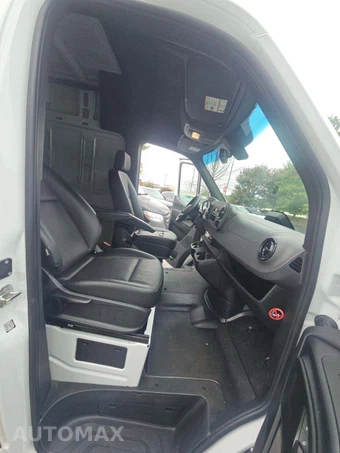 2025 Mercedes-Benz Sprinter 2500 Cargo Van Standard Roof 144.0" WB - miniatura 17