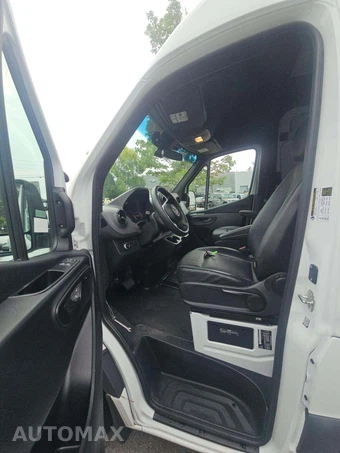 2025 Mercedes-Benz Sprinter 2500 Cargo Van Standard Roof 144.0" WB - miniatura 6
