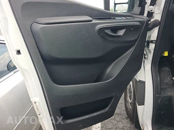 2025 Mercedes-Benz Sprinter 2500 Passenger Van 144.0" WB - miniatura 9