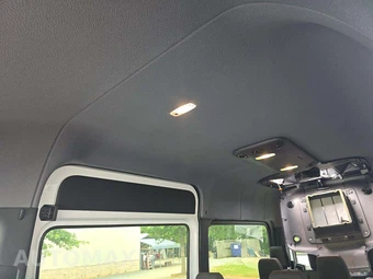 2025 Mercedes-Benz Sprinter 2500 Passenger Van 144.0" WB - miniatura 11