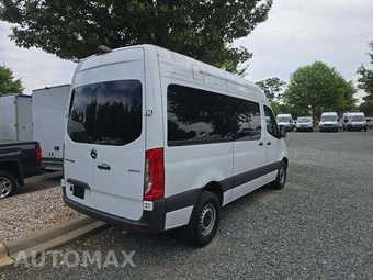 2025 Mercedes-Benz Sprinter 2500 Passenger Van 144.0" WB - miniatura 3