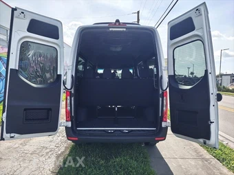 2025 Mercedes-Benz Sprinter 2500 Passenger Van 144.0" WB - miniatura 46