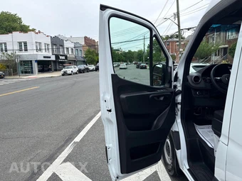 2025 Mercedes-Benz Sprinter 2500 Passenger Van 170.0" WB - miniatura 11