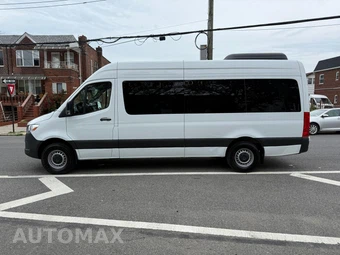 2025 Mercedes-Benz Sprinter 2500 Passenger Van 170.0" WB - miniatura 9