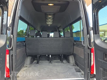 2025 Mercedes-Benz Sprinter 2500 Passenger Van 170.0" WB - miniatura 17