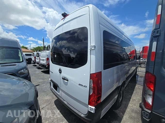2025 Mercedes-Benz Sprinter 2500 Passenger Van 170.0" WB - miniatura 3