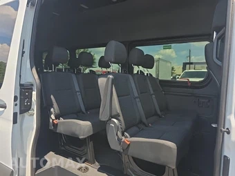2025 Mercedes-Benz Sprinter 2500 Passenger Van 170.0" WB - miniatura 17