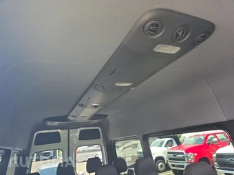 2025 Mercedes-Benz Sprinter 2500 Passenger Van 170.0" WB - miniatura 31